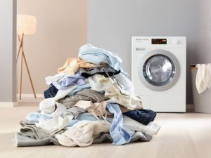 چه چیزهایی را نباید در ماشین لباسشویی بیندازیم؟
