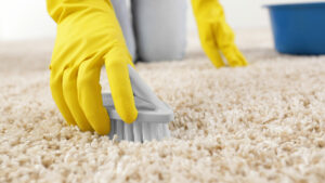 راهکارهای موثر در تمیز کردن لکه ی فرش